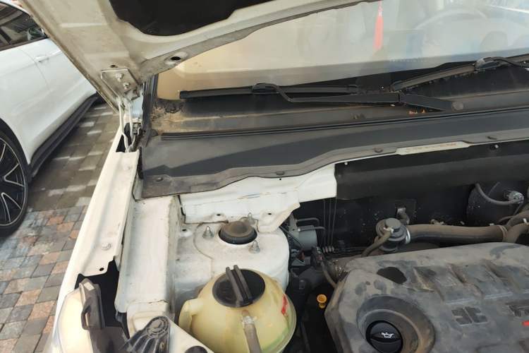 Used BAIC Off-Road BJ20 2016 1.5T CVT Luxury Model Engine Bay Right