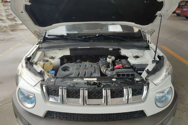 Used BAIC Off-Road BJ20 2016 1.5T CVT Luxury Model Engine Bay