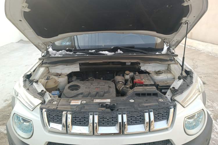 Used BAIC Off-Road BJ20 2016 1.5T CVT Luxury Model Engine Bay