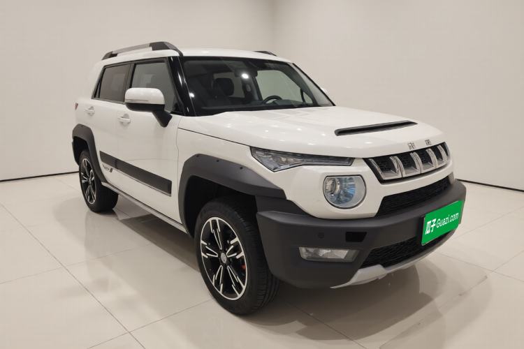 Used BAIC Off-Road BJ20 2016 1.5T Manual Luxury Model Exterior 1