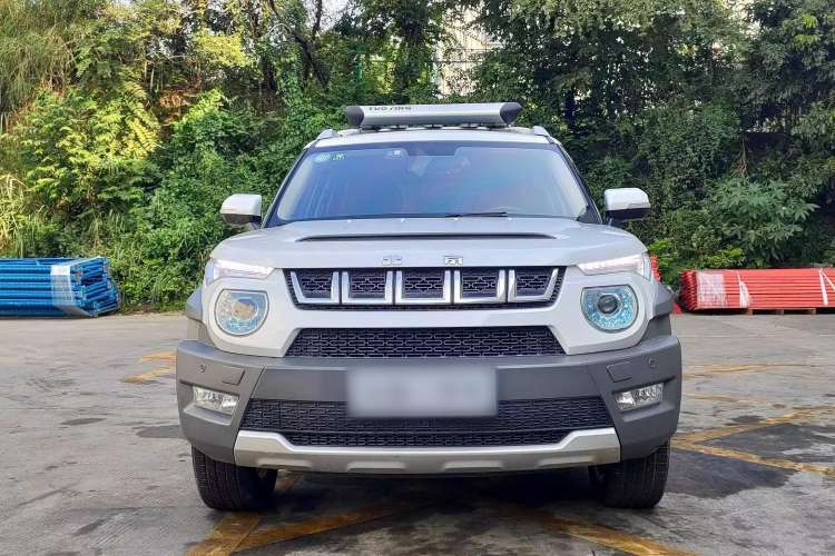 Used BAIC Off-Road BJ20 2016 1.5T Manual Luxury Model Exterior 1