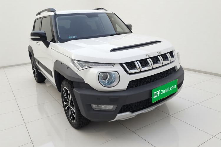 Used BAIC Off-Road BJ20 2016 1.5T CVT Luxury Model Exterior 2