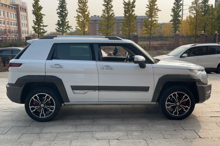 Used BAIC Off-Road BJ20 2016 1.5T Manual Luxury Model Exterior 2