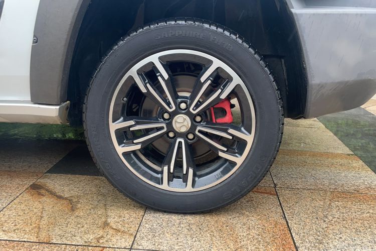 Used BAIC Off-Road BJ20 2016 1.5T CVT Luxury Model Exterior 5