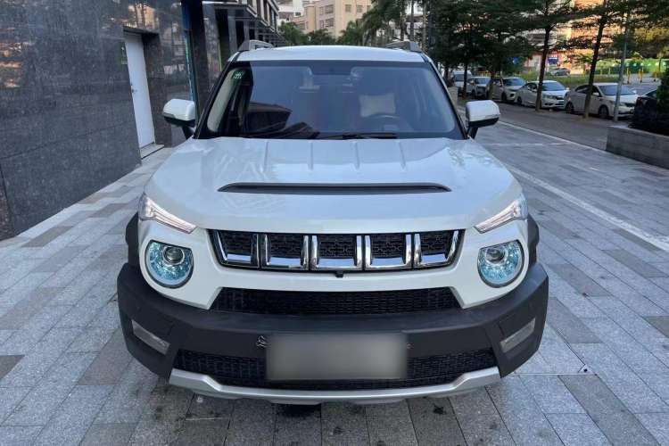 Used BAIC Off-Road BJ20 2016 1.5T CVT Luxury Model Exterior 5
