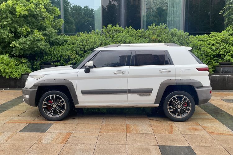 Used BAIC Off-Road BJ20 2016 1.5T CVT Luxury Model Exterior 6