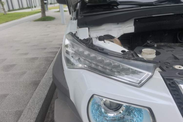 Used BAIC Off-Road BJ20 2016 1.5T CVT Luxury Model Exterior 6