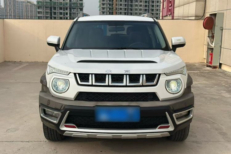 Used BAIC Off-Road BJ20 2016 1.5T CVT Luxury Model Exterior 8