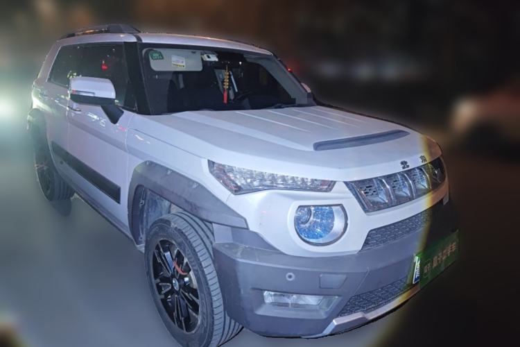 Used BAIC Off-Road BJ20 2016 1.5T Manual Luxury Model Front Right 45 Deg