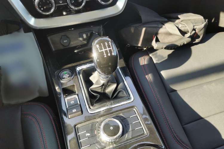 Used BAIC Off-Road BJ20 2016 1.5T Manual Luxury Model Gear Lever