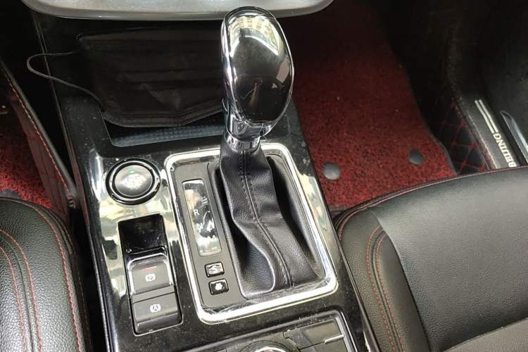 Used BAIC Off-Road BJ20 2016 1.5T CVT Luxury Model Gear Lever