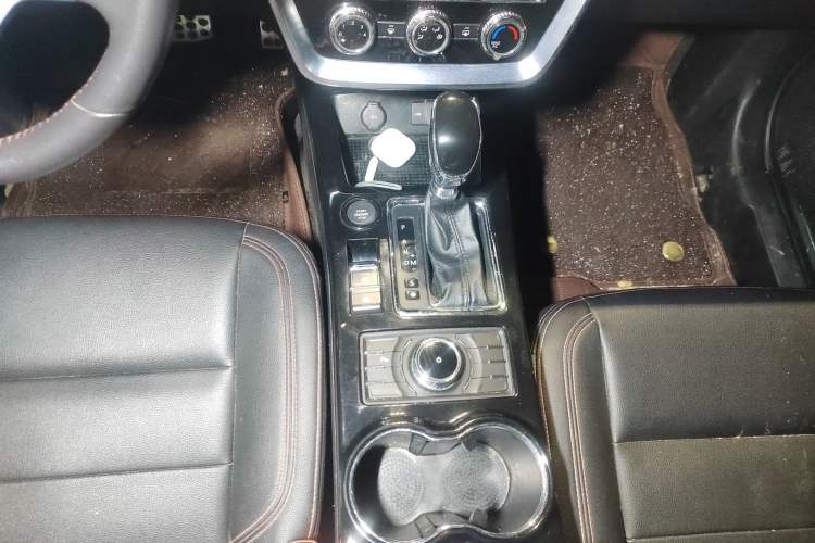 Used BAIC Off-Road BJ20 2016 1.5T CVT Luxury Model Gear Lever