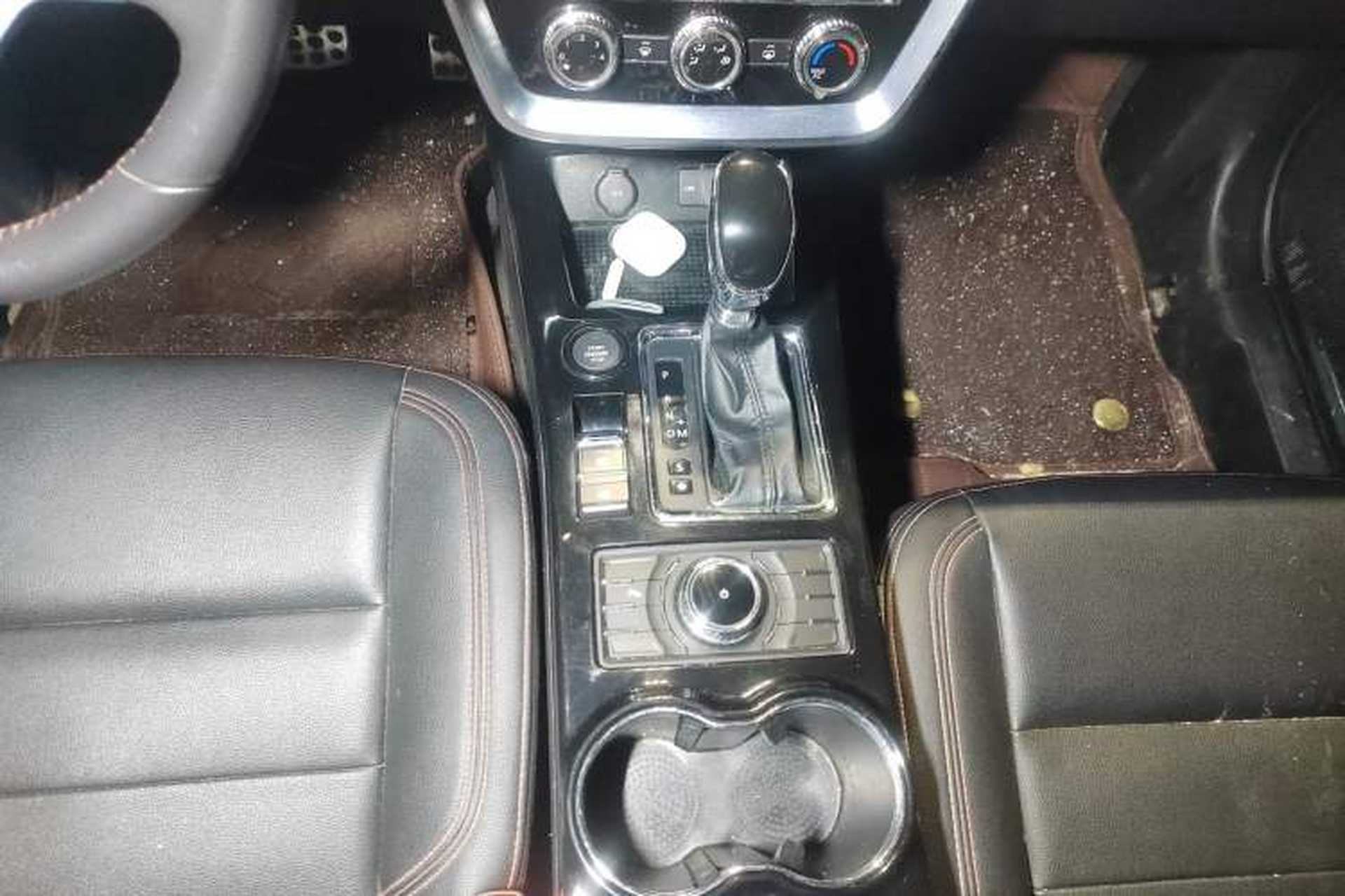 Used BAIC Off-Road BJ20 2016 1.5T CVT Luxury Model Gear Lever