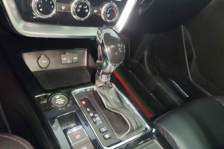 Used BAIC Off-Road BJ20 2016 1.5T CVT Luxury Model Gear Lever