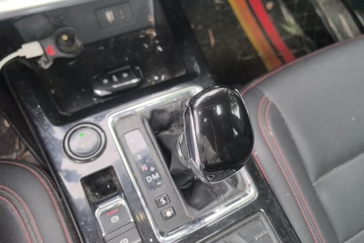 Used BAIC Off-Road BJ20 2016 1.5T CVT Luxury Model Gear Lever