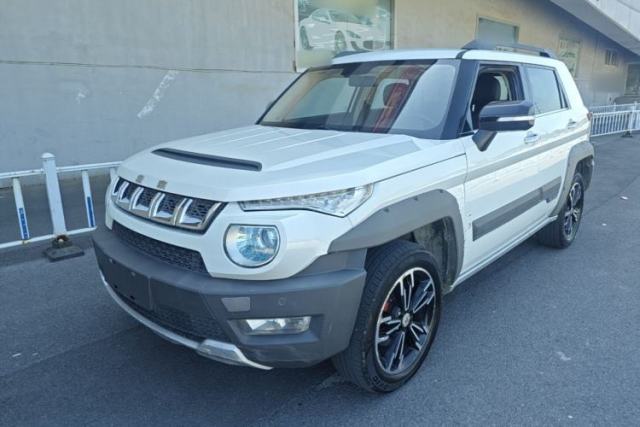 BAIC Off-Road BJ20 2016 1.5T CVT Luxury Model usado