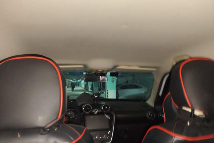 Used BAIC Off-Road BJ20 2016 1.5T Manual Elite Edition Headliner