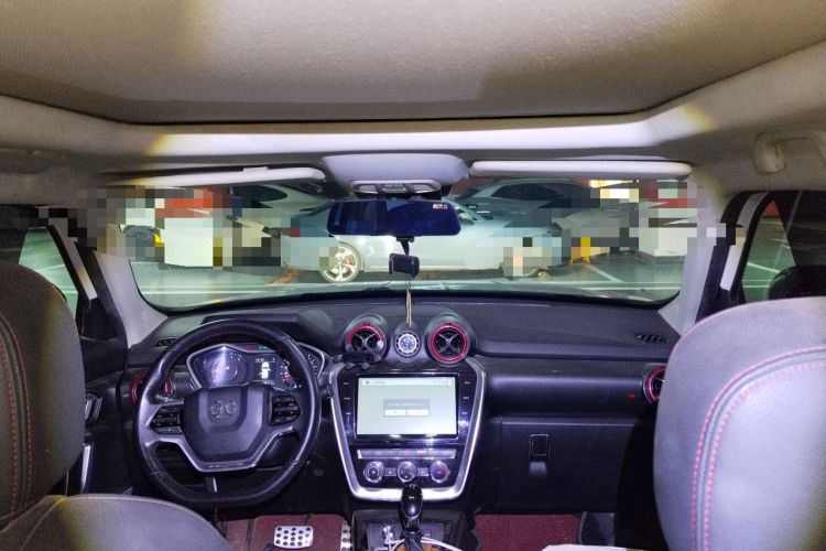 Used BAIC Off-Road BJ20 2016 1.5T CVT Luxury Model Headliner