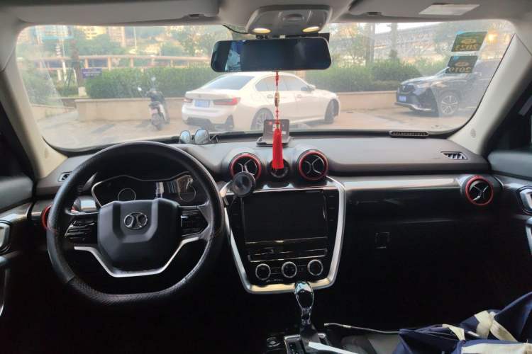 Used BAIC Off-Road BJ20 2016 1.5T CVT Luxury Model Headliner
