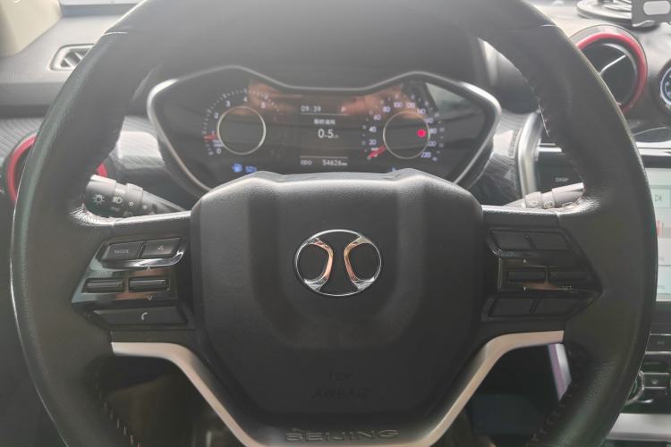 Used BAIC Off-Road BJ20 2016 1.5T CVT Luxury Model Interior 1