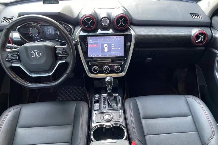 Used BAIC Off-Road BJ20 2016 1.5T CVT Luxury Model Interior 1