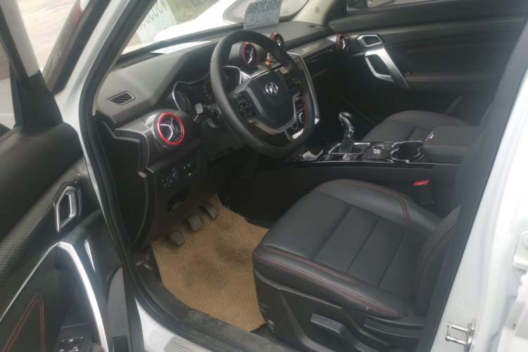Used BAIC Off-Road BJ20 2016 1.5T Manual Luxury Model Interior 1