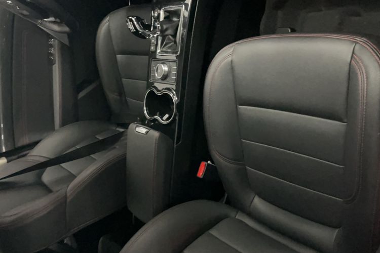 Used BAIC Off-Road BJ20 2016 1.5T Manual Luxury Model Interior 2