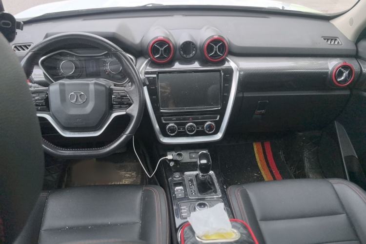Used BAIC Off-Road BJ20 2016 1.5T CVT Luxury Model Interior 2