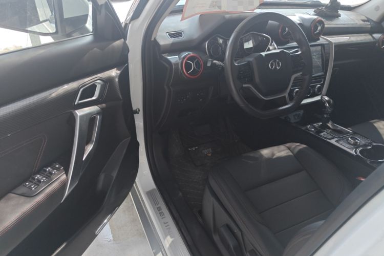 Used BAIC Off-Road BJ20 2016 1.5T CVT Luxury Model Interior 2