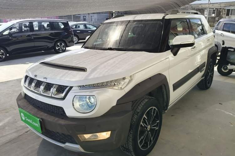 Used BAIC Off-Road BJ20 2016 1.5T Manual Luxury Model Guazi used car, China used car export, Used car for sale, Used BAIC Off-Road cars, Cheapest cars for sale