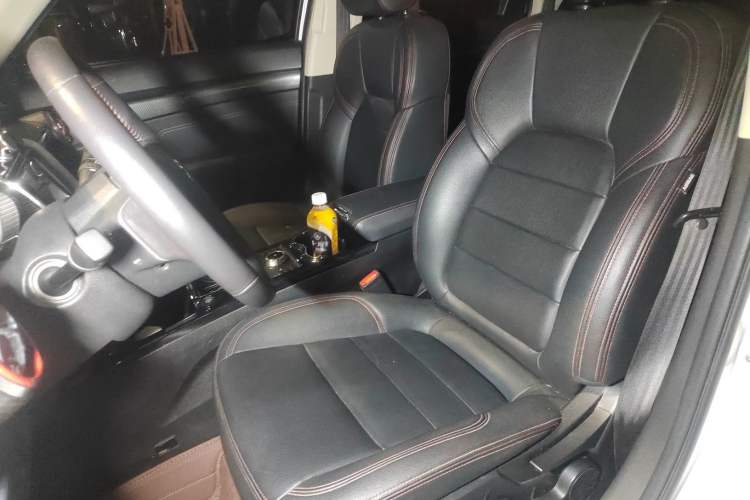 Used BAIC Off-Road BJ20 2016 1.5T CVT Luxury Model Left Front Seat
