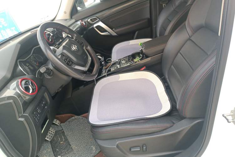 Used BAIC Off-Road BJ20 2016 1.5T CVT Luxury Model Left Front Seat