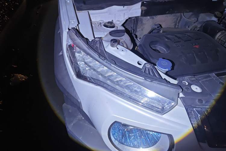 Used BAIC Off-Road BJ20 2016 1.5T Manual Luxury Model Right Front Headlight