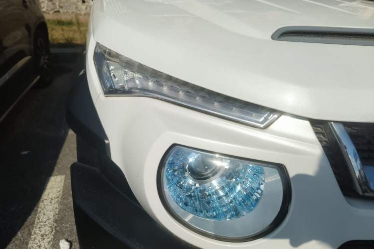 Used BAIC Off-Road BJ20 2016 1.5T Manual Luxury Model Right Front Headlight