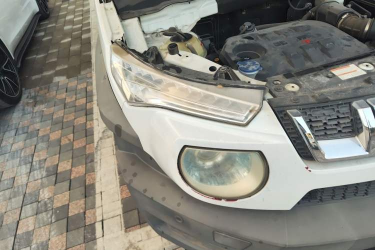 Used BAIC Off-Road BJ20 2016 1.5T CVT Luxury Model Right Front Headlight