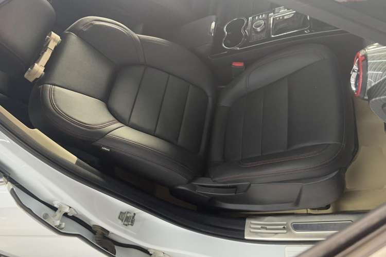 Used BAIC Off-Road BJ20 2016 1.5T CVT Luxury Model Right Front Seat