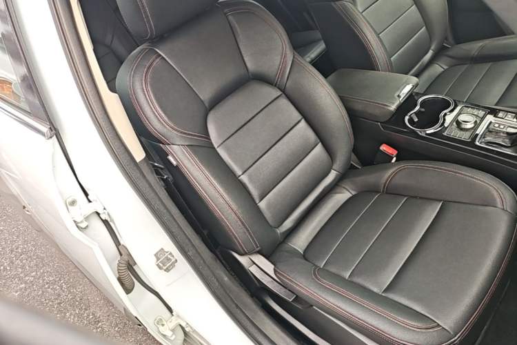 Used BAIC Off-Road BJ20 2016 1.5T CVT Luxury Model Right Front Seat