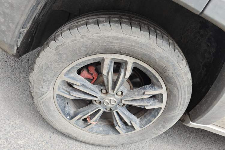 Used BAIC Off-Road BJ20 2016 1.5T CVT Luxury Model Right Front Wheel Hub