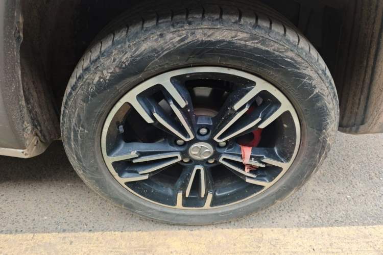 Used BAIC Off-Road BJ20 2016 1.5T CVT Luxury Model Right Front Wheel Hub