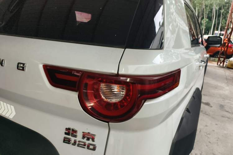 Used BAIC Off-Road BJ20 2016 1.5T CVT Luxury Model Right Rear Taillight