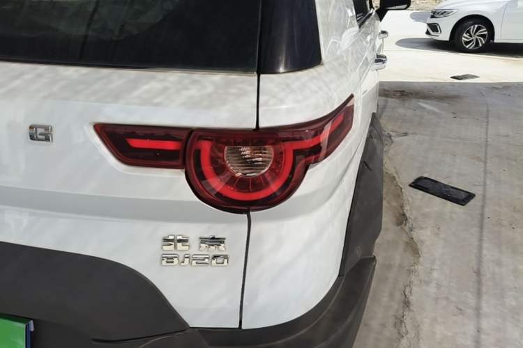 Used BAIC Off-Road BJ20 2016 1.5T Manual Luxury Model Right Rear Taillight