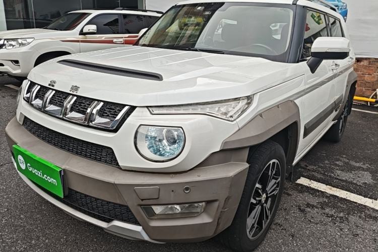Used BAIC Off-Road BJ20 2016 1.5T CVT Luxury Model Guazi used car, China used car export, Used car for sale, Used BAIC Off-Road cars, Cheapest cars for sale