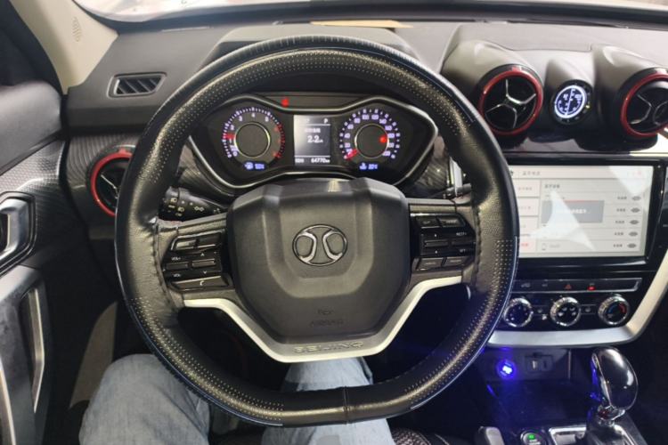 Used BAIC Off-Road BJ20 2016 1.5T CVT Luxury Model Steering Wheel
