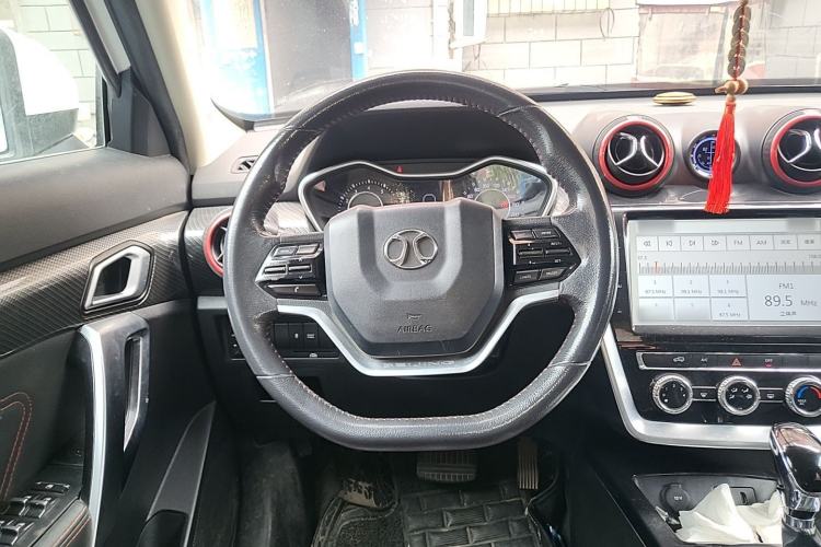 Used BAIC Off-Road BJ20 2016 1.5T CVT Luxury Model Steering Wheel