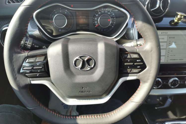 Used BAIC Off-Road BJ20 2016 1.5T Manual Luxury Model Steering Wheel