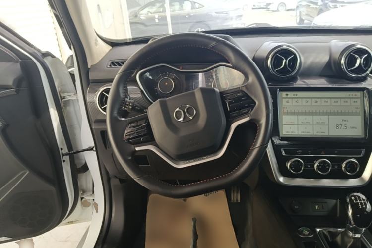 Used BAIC Off-Road BJ20 2016 1.5T Manual Luxury Model Steering Wheel