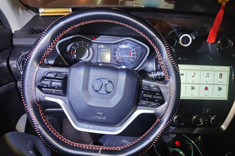 Used BAIC Off-Road BJ20 2016 1.5T Manual Luxury Model Steering Wheel