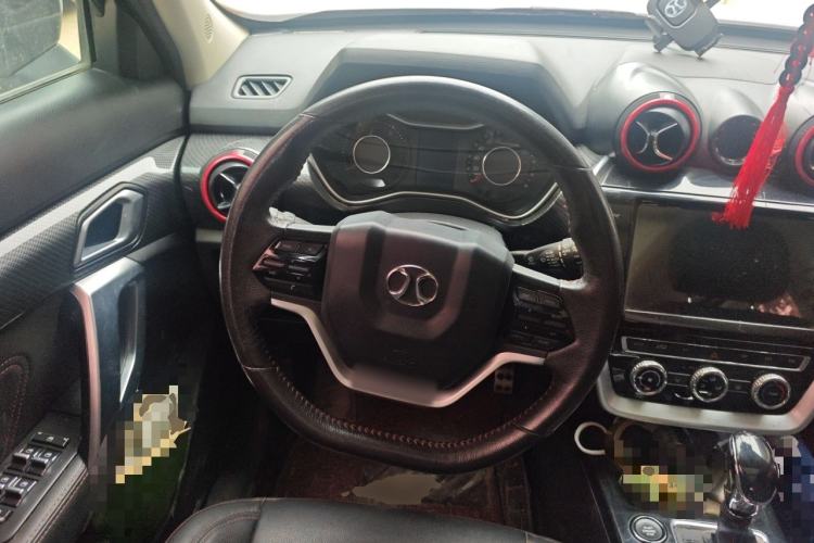 Used BAIC Off-Road BJ20 2016 1.5T CVT Luxury Model Steering Wheel