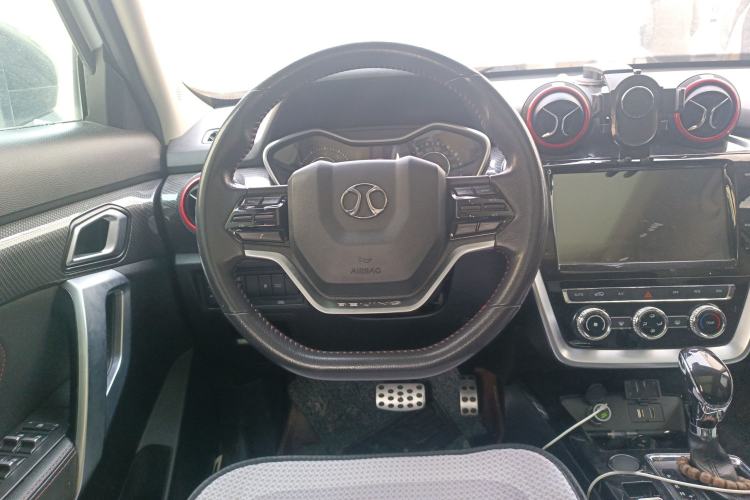 Used BAIC Off-Road BJ20 2016 1.5T CVT Luxury Model Steering Wheel