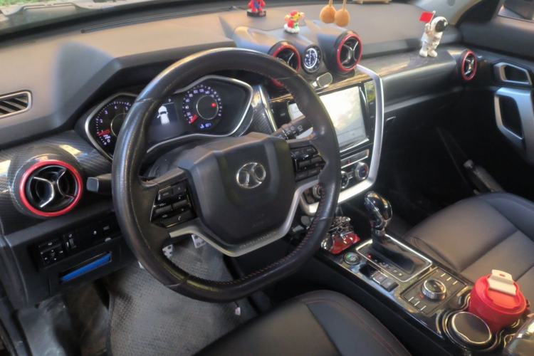 Used BAIC Off-Road BJ20 2018 1.5T CVT Luxury Model Center Console